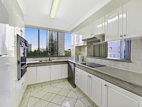 Surf 150 - Redcliffe Tourism 40