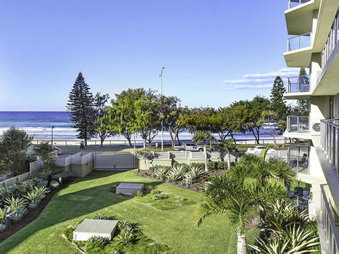 Surf 150 - Redcliffe Tourism 43