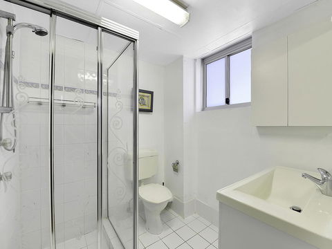 Surf 150 - Redcliffe Tourism 21