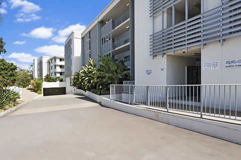 Keith's Sister - Redcliffe Tourism 14