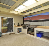 Ocean Wave - Redcliffe Tourism