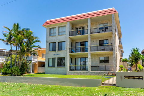 Enjoy The Sea Breezes From The Balcony - Boyd St, Woorim - Redcliffe Tourism 0