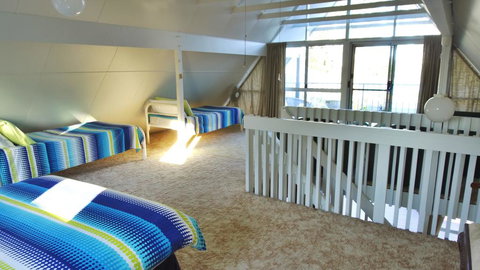 'AFRAME Tarcoola Cottage' 29 The Parade, North Haven - Redcliffe Tourism 2