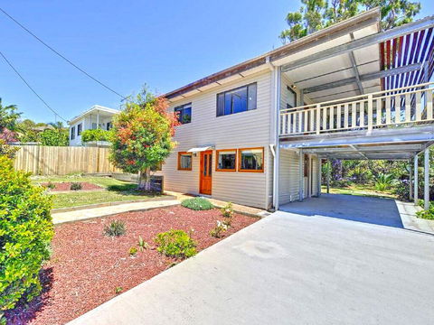 'Beach Break 2', 2/10 Lionel St - Downstairs Unit With Aircon - Redcliffe Tourism 0