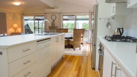 'RIVERSIDE RETREAT' 544 Ocean Drive, North Haven - Redcliffe Tourism 2