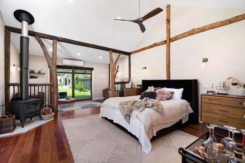 'The Coach House' At Lochiel - Redcliffe Tourism 1