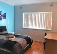 1 Double Quaint Private room near public bus transport - SHAREHOUSE - Redcliffe Tourism