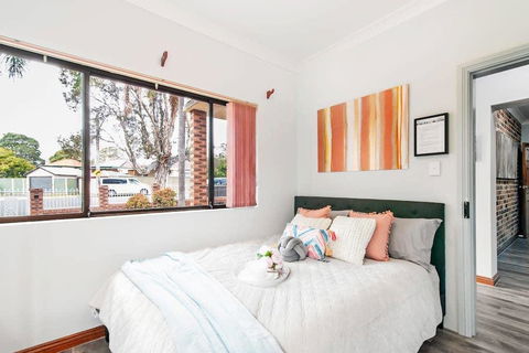 1 Private Double Room In Berala 1 Minute Away From Train Station - SHAREHOUSE - Redcliffe Tourism 0