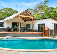 11 Naiad Court - Rainbow Shores Fantastic Family Retreat Swimming Pool 200m to beach Free Wi-Fi - Redcliffe Tourism