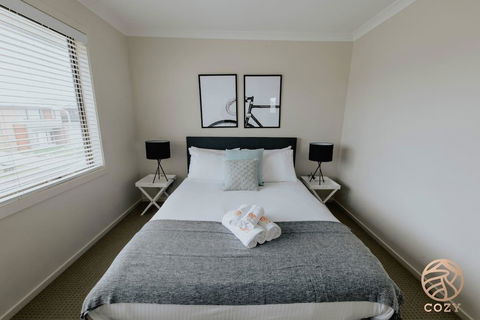 113, Balanchin Street Family Resort In Point Cook - Redcliffe Tourism 1
