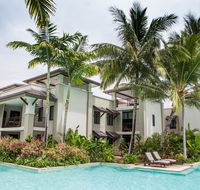 131 Sea Temple Luxury Swimout Apt. - Redcliffe Tourism