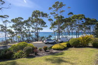 16 Shipton Cres - Secluded Away