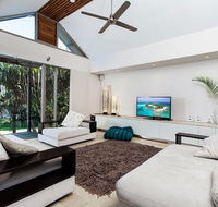 18A Childe Street Belongil Beach - Belongil Beach Pavilion House - Redcliffe Tourism