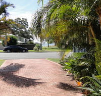 2 'Copacabana' 61 Sandy Point Road - cute unit with water views from the balcony - Redcliffe Tourism