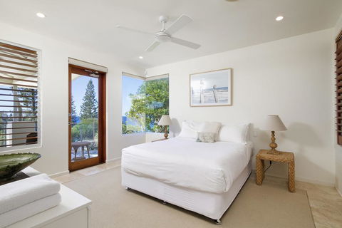 2 Hale Lani - Redcliffe Tourism 2