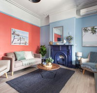 2-Bed Apartment Metres From Coogee Beach and Dining - Redcliffe Tourism