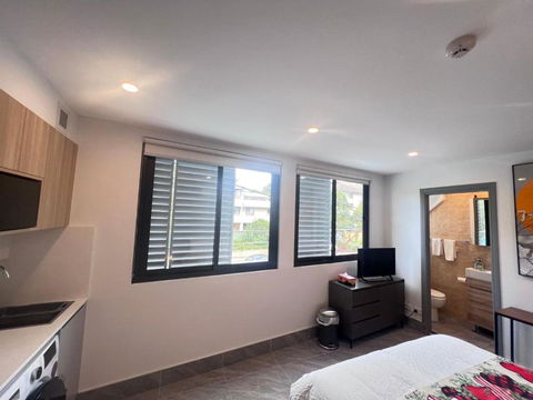 Brand New Furnished Studios - Redcliffe Tourism 4