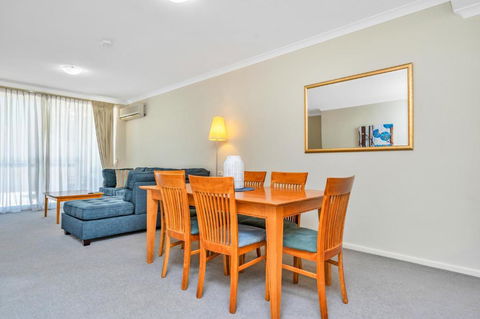 C Mandurah Apartment Resort - Redcliffe Tourism 2