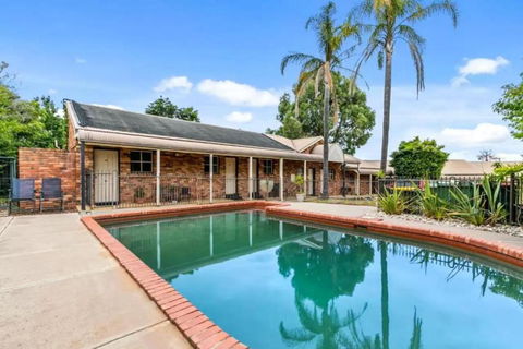 Comfort Inn Greensborough - Redcliffe Tourism 0