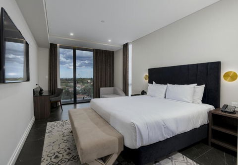 Crowne Plaza Sydney Burwood, An IHG Hotel - Redcliffe Tourism 2