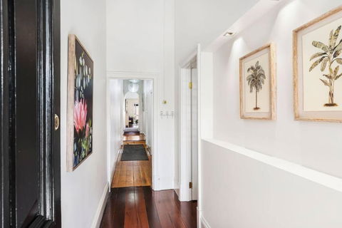 Cute As A Button - Picket Fence 3 Bed Stylish Home - Redcliffe Tourism 3