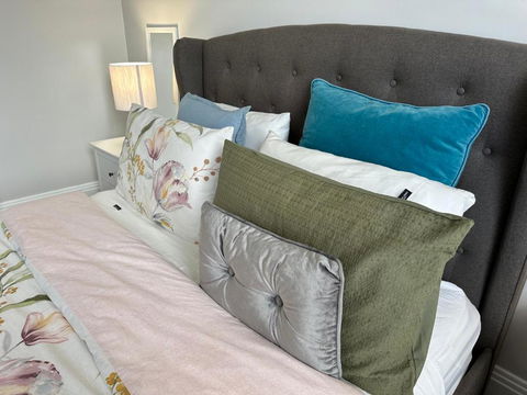 Daisy Cottage On Duke 3BR - Redcliffe Tourism 1
