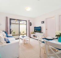 3 Bedroom cozy and quiet holiday home - Redcliffe Tourism