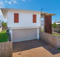 3 Bedroom renovated home - Redcliffe Tourism