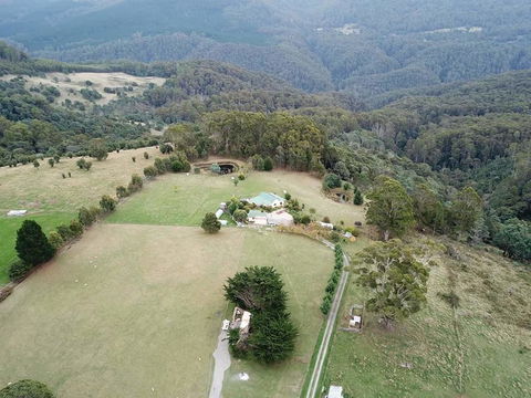 3 Hills At The Good Place - Redcliffe Tourism 1