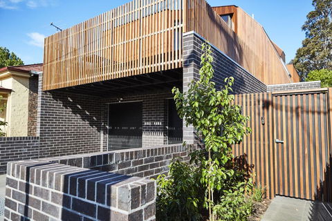 3-Bed House With Rooftop And Parking Near Yarra Park - Redcliffe Tourism 0