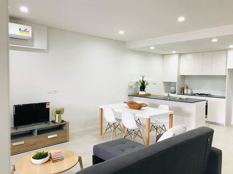 404 Kalina 2 Bedrooms - Redcliffe Tourism 1