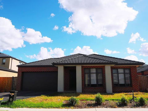 5 Bed 2 Bath Big House - Redcliffe Tourism 1
