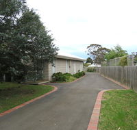 5 Little Penguin Crt Cowes - Cottage near the Beach - Redcliffe Tourism