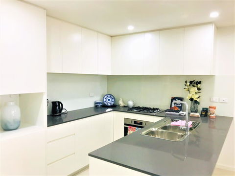 504 2 Bedroom In Kalina Serviced Apartments - Redcliffe Tourism 2