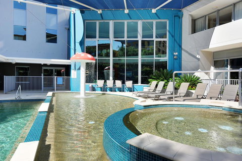 67 WILLIAM STREET APARTMENTS - Redcliffe Tourism 1