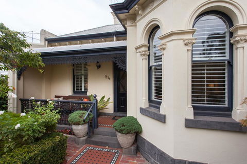 94 Highett - Inner City Period Home - Redcliffe Tourism 0