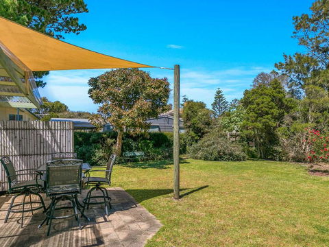 A La Plage - Redcliffe Tourism 3