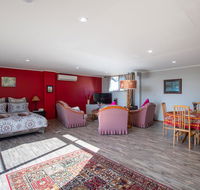 A Lismar Lodge Cottage - Redcliffe Tourism