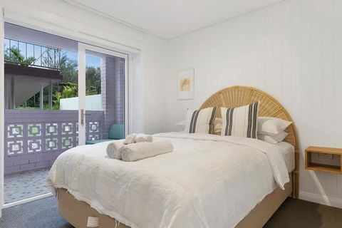 A PERFECT STAY - Sunset Beach - Surfside - Redcliffe Tourism 3