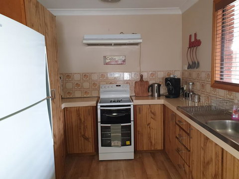 Abbey Beach Shack - Redcliffe Tourism 2