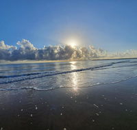 ABSOLUTE BEACH FRONT MACKAY - Comfort Resort Blue Pacific - Redcliffe Tourism