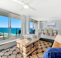Absolute Beachfront in the heart of Surfers Paradi - Redcliffe Tourism