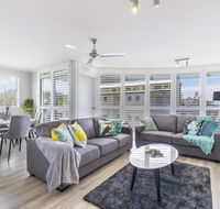 Absolute beachfront penthouse Castaways Beach - Redcliffe Tourism