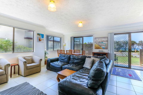 Acacia Kingscliff Town Holiday Apartment - Redcliffe Tourism 1