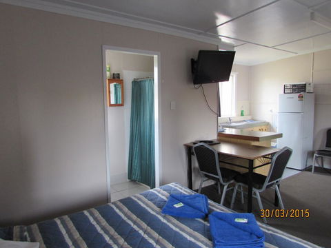 Acacia Motel - Redcliffe Tourism 2