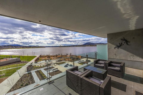 Accommodate Canberra - Aurora - Redcliffe Tourism 0