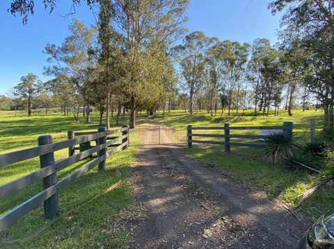 Dungog Farmstay - Kingaley - Redcliffe Tourism 3
