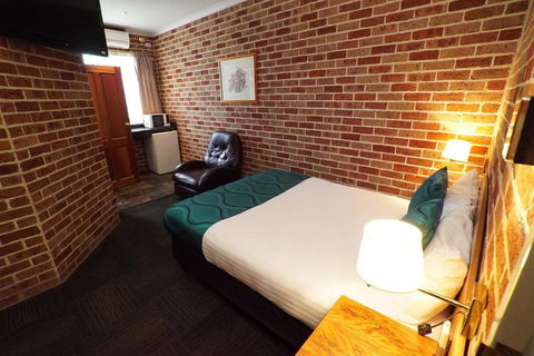 Exies Bagtown - Redcliffe Tourism 2