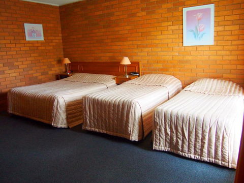 Essendon Motel - Redcliffe Tourism 4