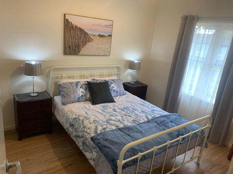 Elmsford Cottage - Redcliffe Tourism 2